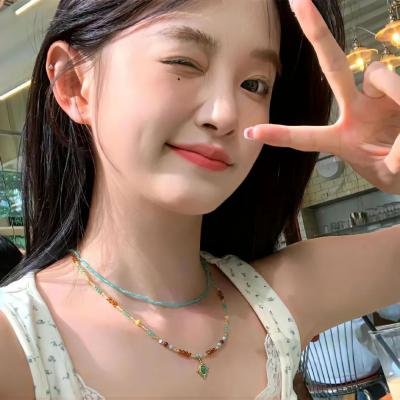 持摄像机的人